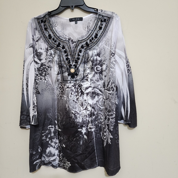 B.L.E.U. Tops - B.L.E.U. size 2X Mesh Embroidered Boho Floral Grunge Fairy Made‎ in USA Black